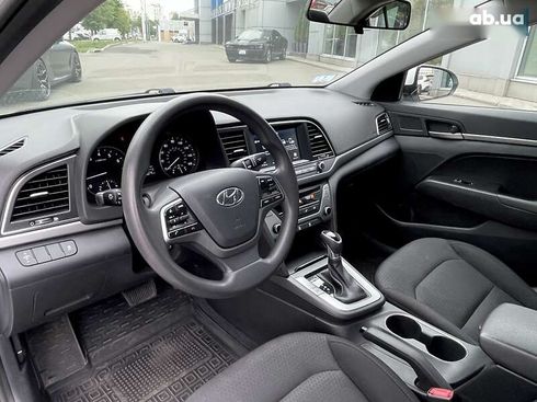 Hyundai Elantra 2018 - фото 15