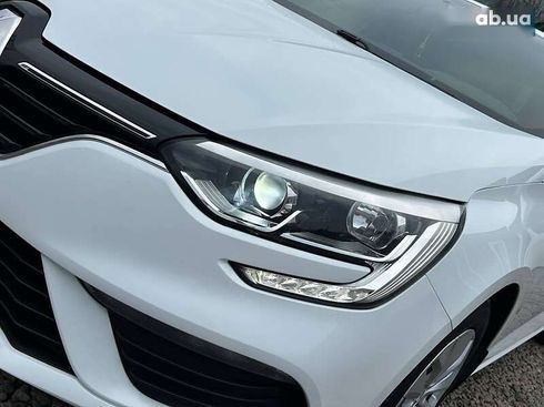 Renault Megane 2019 - фото 9