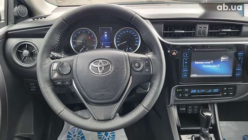 Toyota Corolla 2018 - фото 2