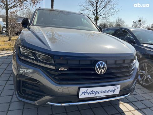 Volkswagen Touareg 2022 - фото 26