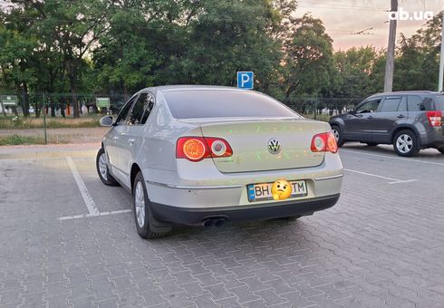 Volkswagen Passat 2008 серый - фото 2