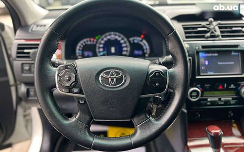 Toyota Camry 2012 - фото 10