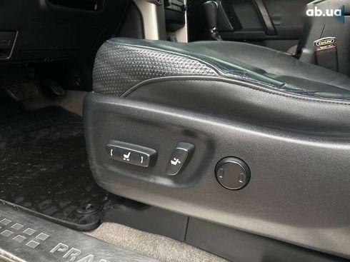 Toyota Land Cruiser Prado 2012 - фото 29