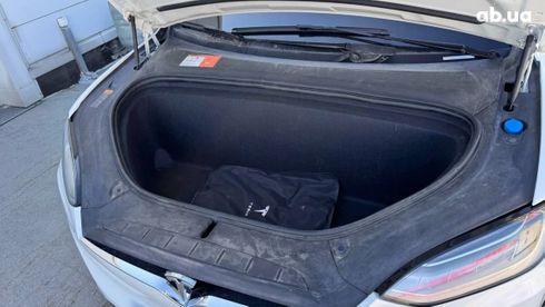 Tesla Model X 2017 - фото 11