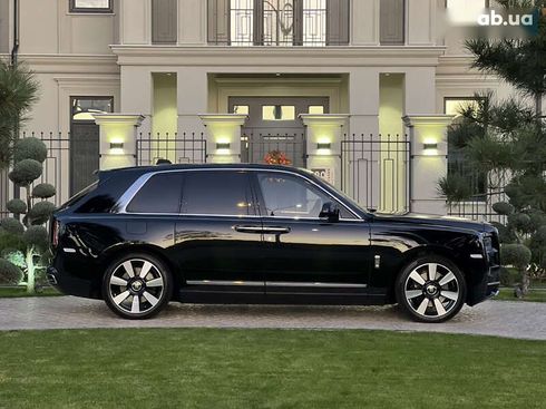 Rolls-Royce Cullinan 2019 - фото 20