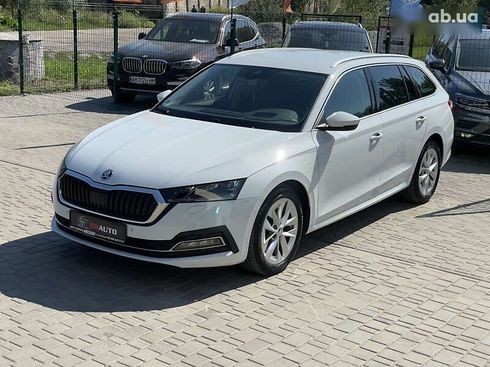 Skoda Octavia 2020 - фото 2