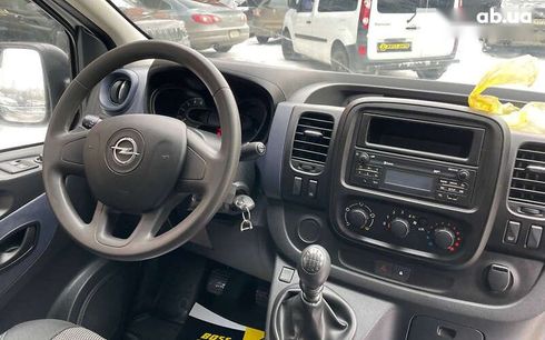 Opel Vivaro 2016 - фото 12