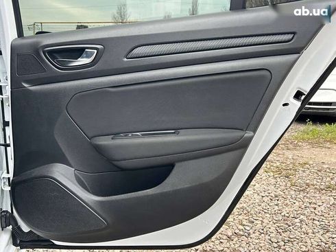 Renault Megane 2019 - фото 29