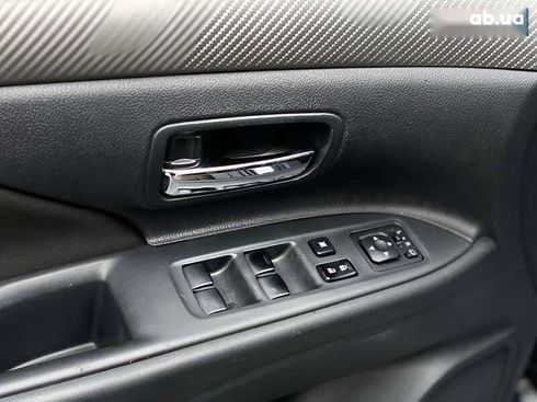 Mitsubishi Outlander 2012 - фото 18
