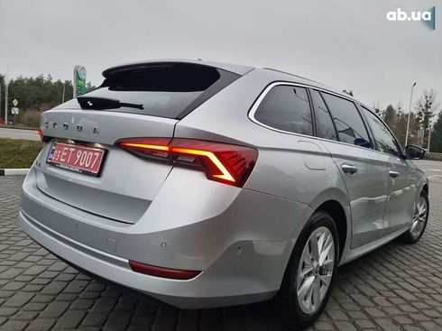 Skoda Octavia 2021 - фото 15