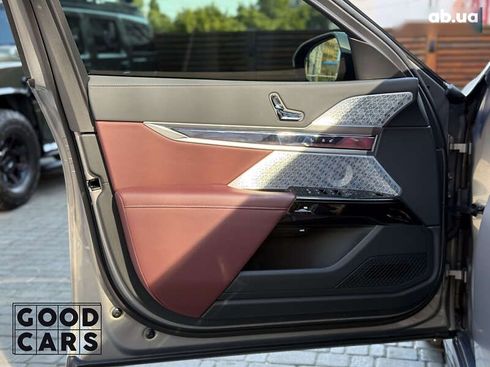 BMW 7 серия 2023 - фото 12