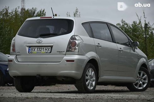 Toyota Corolla Verso 2005 - фото 8