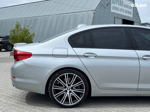 BMW 5 серия 2019 серый - фото 25