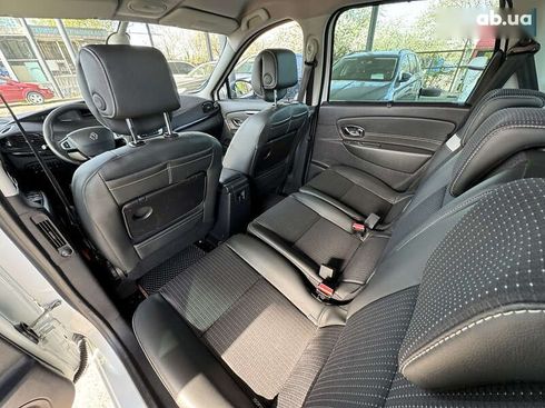 Renault Scenic 2012 - фото 27
