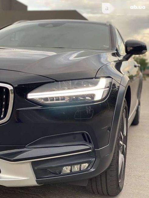 Volvo V90 Cross Country 2018 - фото 27