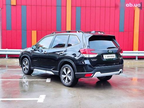 Subaru Forester 2019 - фото 8