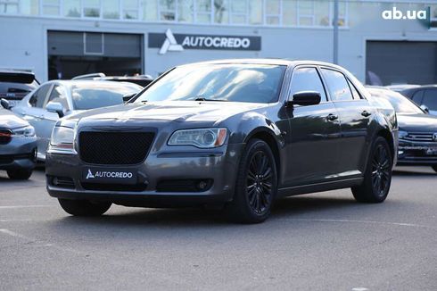 Chrysler 300C 2013 - фото 3