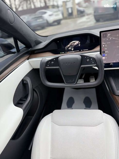Tesla Model S 2021 - фото 30