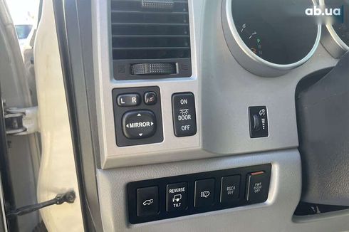 Toyota Sequoia 2008 - фото 23