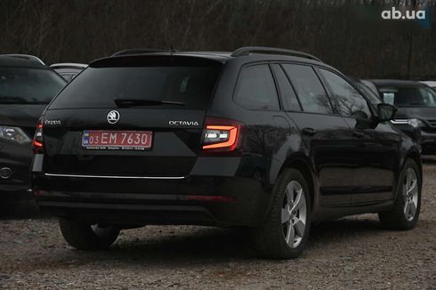 Skoda Octavia 2018 - фото 14