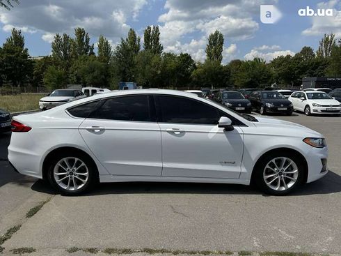 Ford Fusion 2019 - фото 6