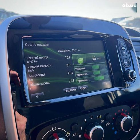 Renault Trafic 2021 - фото 29