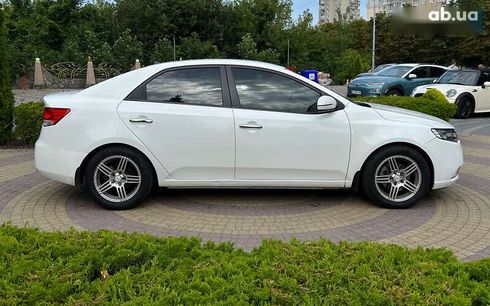 Kia Cerato 2011 - фото 8