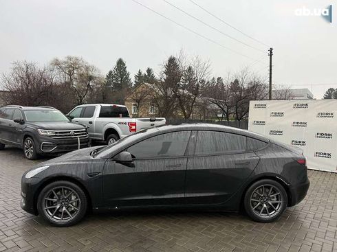 Tesla Model 3 2021 - фото 14