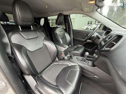 Jeep Cherokee 2018 - фото 28