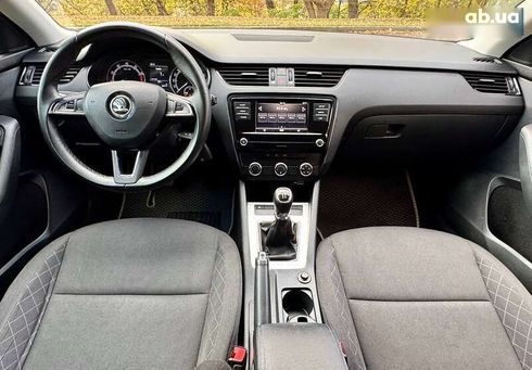 Skoda Octavia 2019 - фото 23