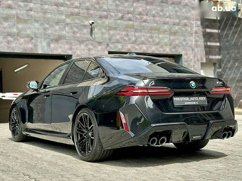 BMW M5 2025 - фото 21