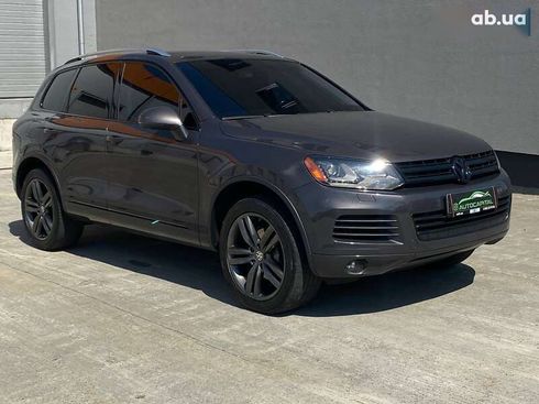 Volkswagen Touareg 2012 - фото 10