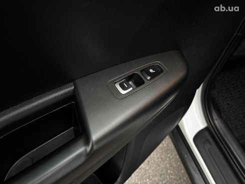 Kia Sportage 2019 белый - фото 26