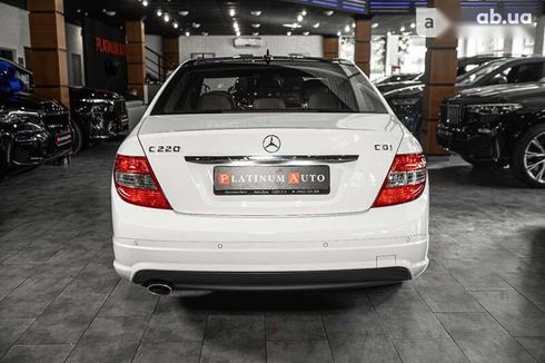 Mercedes-Benz C-Класс 2010 - фото 7