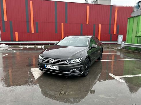 Volkswagen Passat 2018 - фото 2