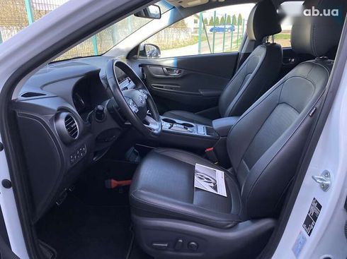 Hyundai Kona Electric 2020 - фото 30