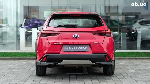 Lexus UX 2019 - фото 4
