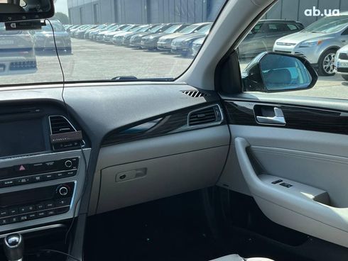 Hyundai Sonata 2015 черный - фото 33