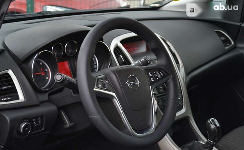 Opel Astra 2011 - фото 27