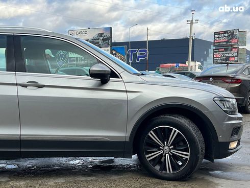 Volkswagen Tiguan 2017 серый - фото 11