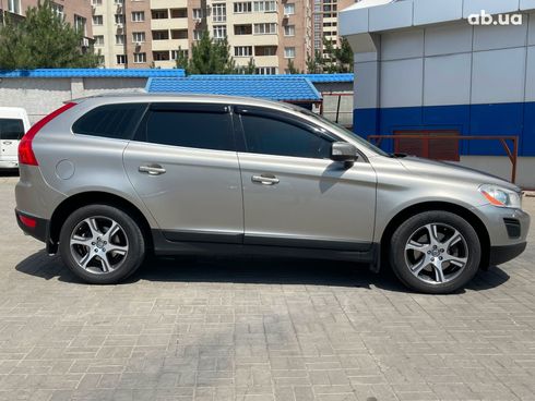 Volvo XC60 2012 коричневый - фото 4