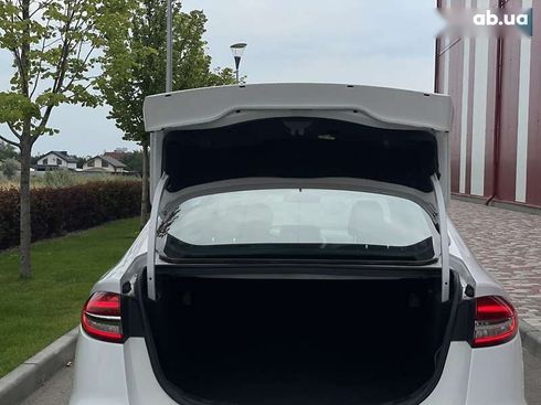 Ford Fusion 2019 - фото 10