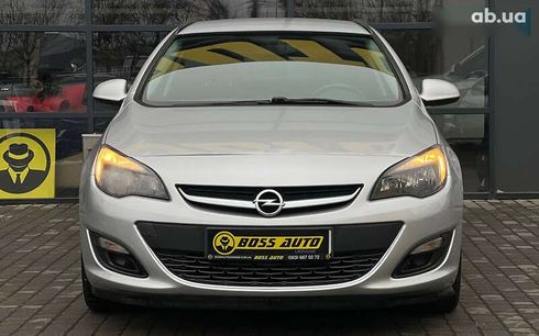 Opel Astra 2014 - фото 2