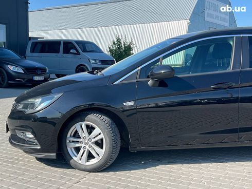 Opel Astra K Hatchback 2017 черный - фото 3