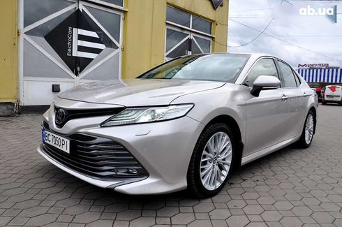 Toyota Camry 2018 - фото 14