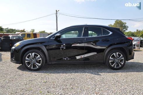 Lexus UX 2019 - фото 13