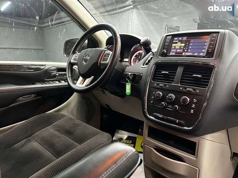Dodge grand caravan 2017 - фото 22