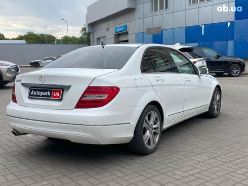 Mercedes-Benz C-Класс 2013 белый - фото 10