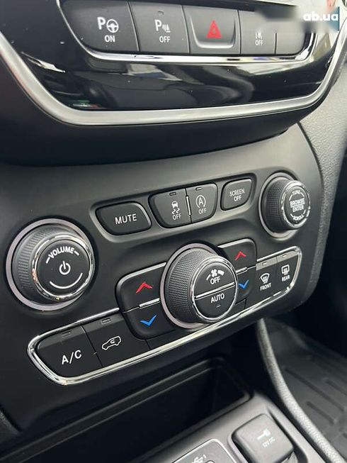 Jeep Cherokee 2022 - фото 21