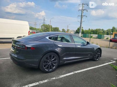 Tesla Model S 2018 - фото 14